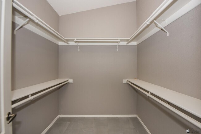 Building Photo - 8215 Forget Me not St