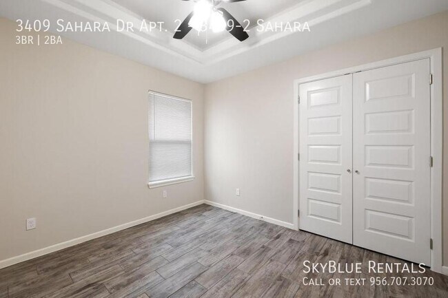 Building Photo - 3409 Sahara Dr