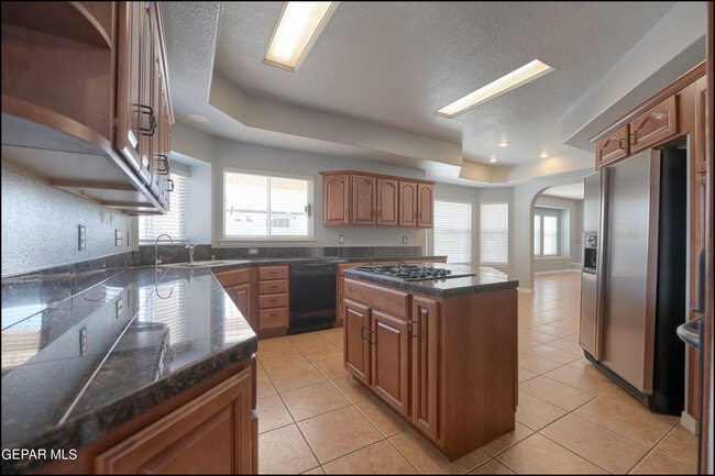 Building Photo - 6300 Franklin Vista Dr