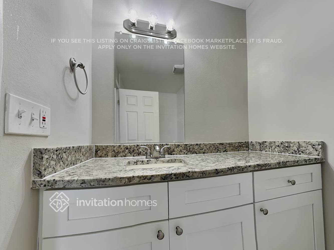 Building Photo - 6856 Moorhen Cir