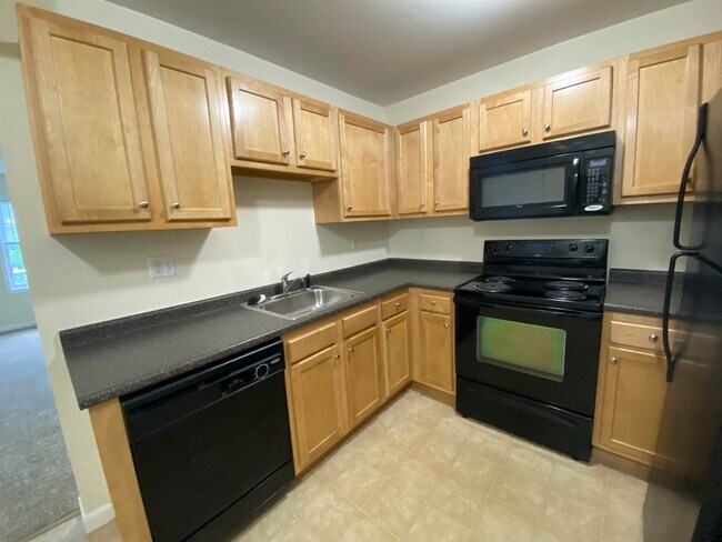 Building Photo - 20 Sentinel Court