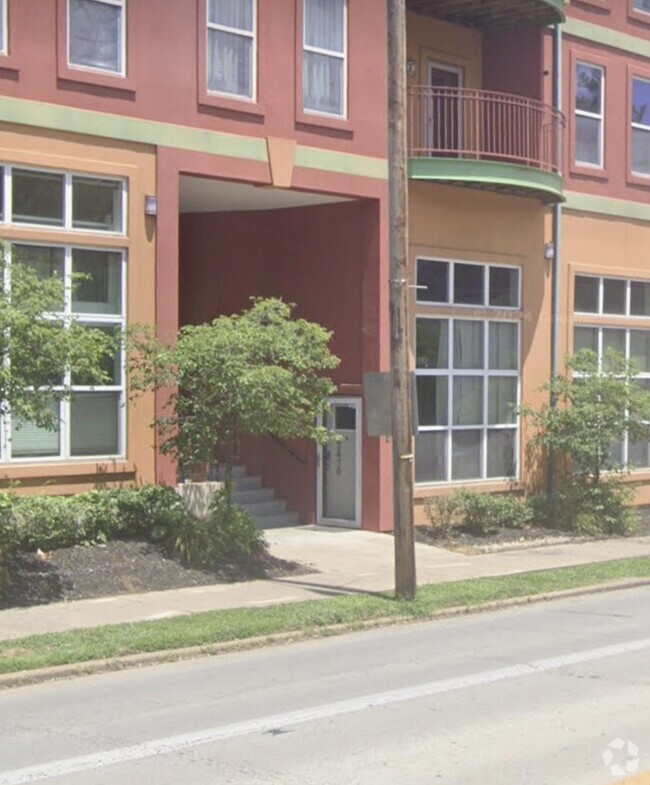 Building Photo - 2415 Brownsboro Rd