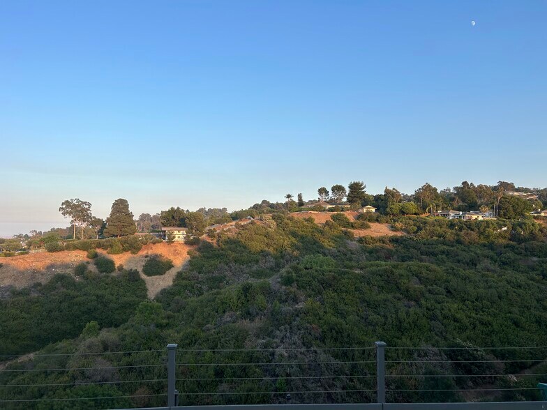 Backyard view - 27078 Sunnyridge Rd