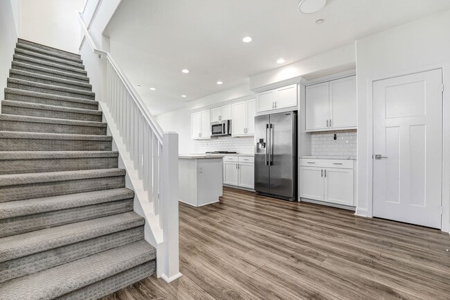 Building Photo - Sophisticated Modern Townhouse in the Hear...