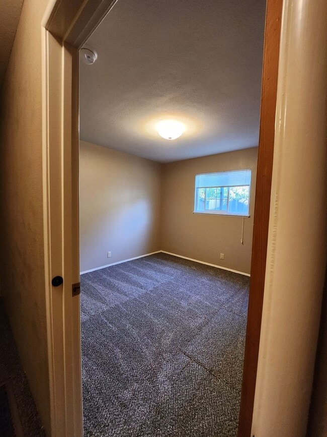 Building Photo - 2205 Monticello Ave