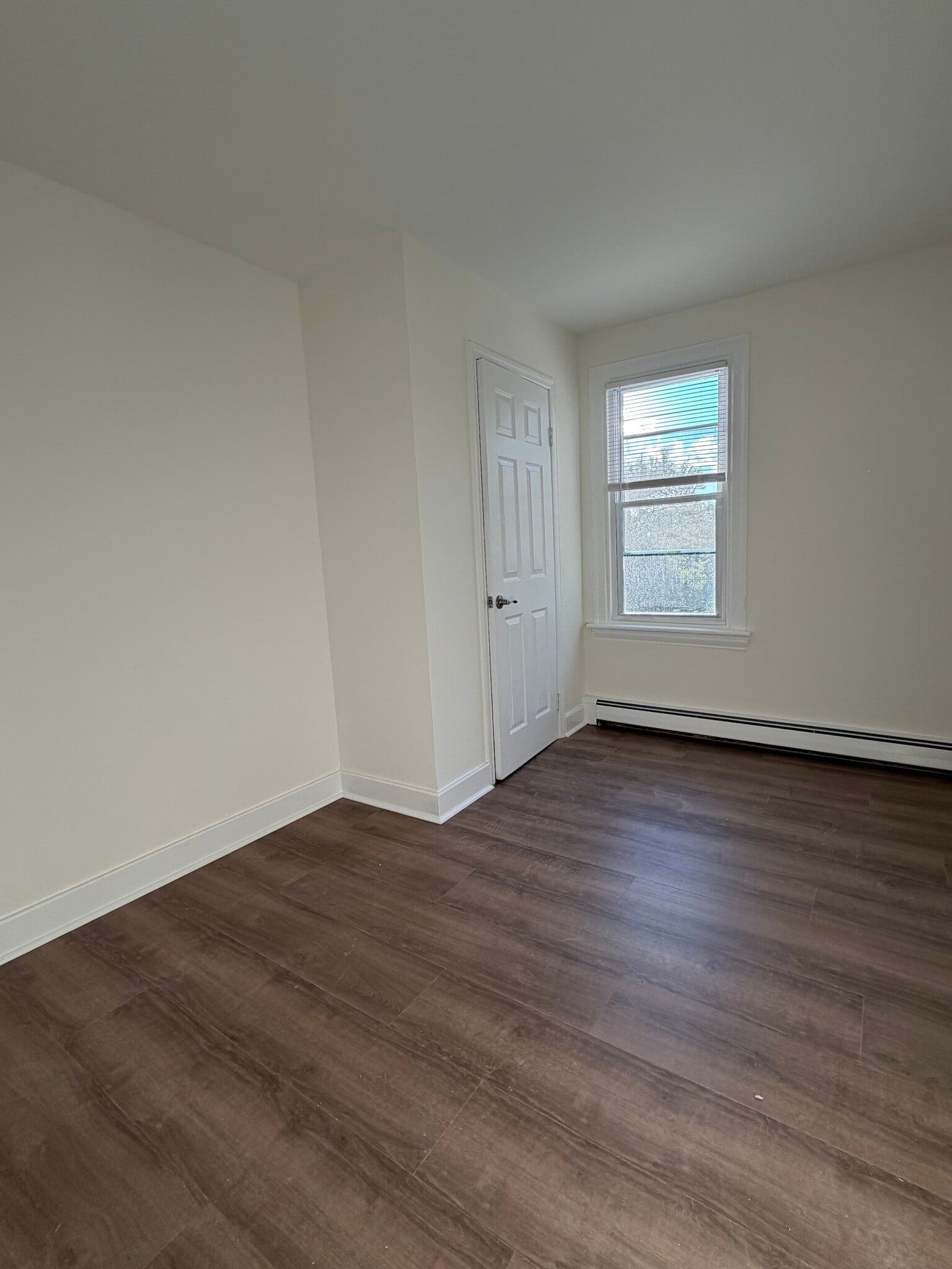 Building Photo - 722 Hilltown Pike