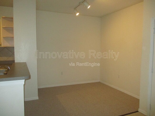 Building Photo - 1375 Lake Shadow Cir