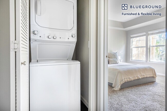 Building Photo - 1745 Nantucket Cir