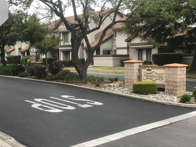 Building Photo - 1201 Greenstone Ln