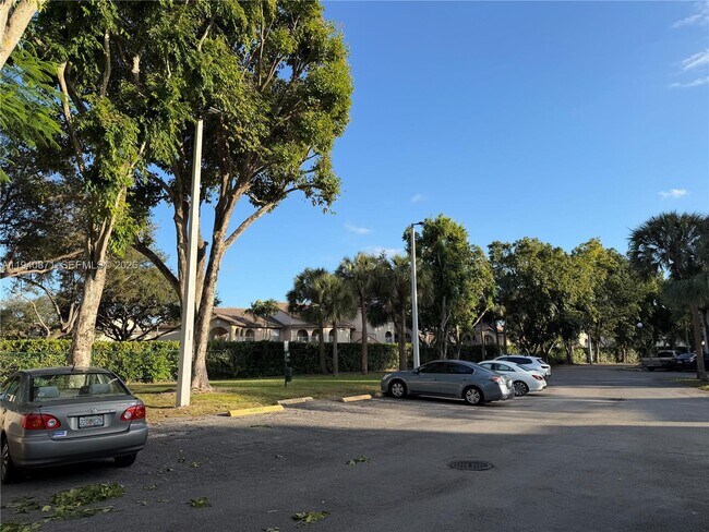 Building Photo - 9123 SW 138th Pl