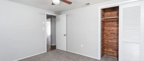 Building Photo - 4520 Blanche St