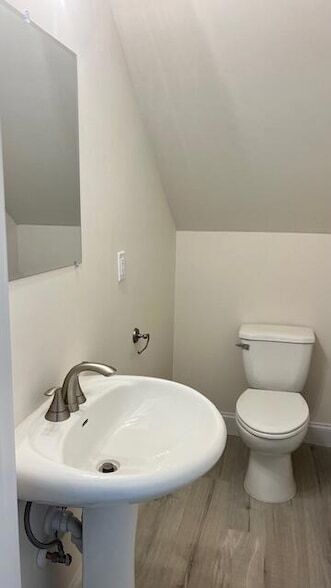 Building Photo - 1914 Cypress Ln