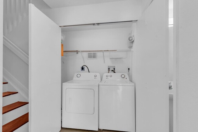 Building Photo - 8970 W Flagler St