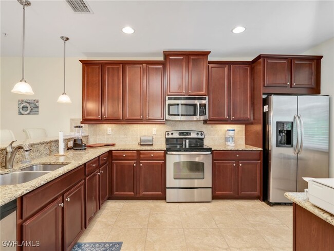 Building Photo - 23421 Alamanda Dr