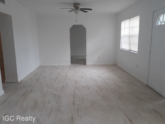 Building Photo - 3 br, 2 bath House - 907 Espanola Way