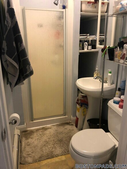 Building Photo - 137 Columbia St