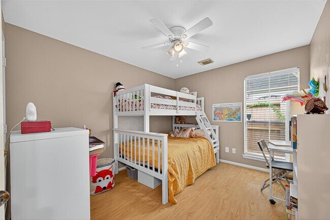 Building Photo - 14015 Loch Creek Ct