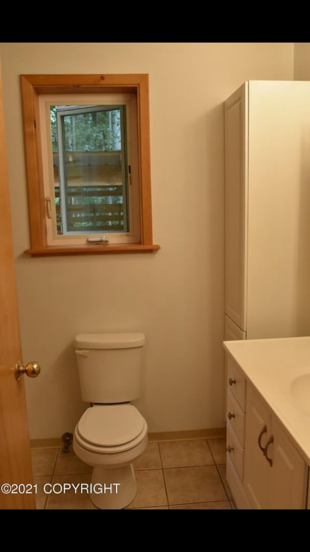 Building Photo - 3BR/3BA Home on 1.9 Acres – Mountain Views...
