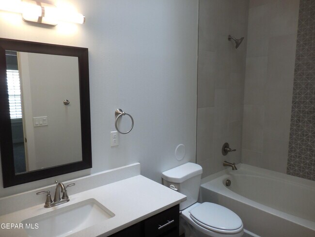 Building Photo - 13425 Emerald Crystal Dr