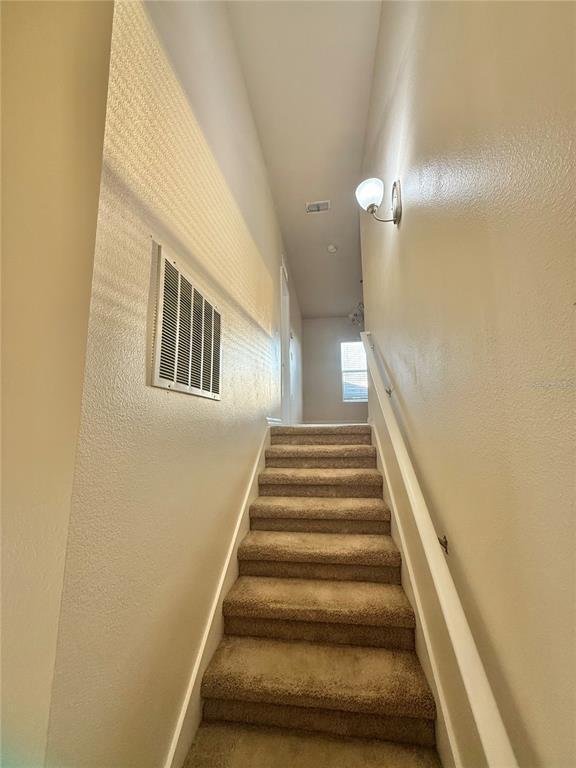 Building Photo - 6568 S Goldenrod Rd
