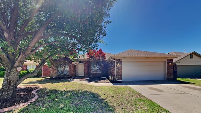 Building Photo - Nice 3 Bedroom 2 Bathroom Home with Storm Shelter and Office!