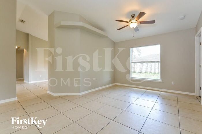 Building Photo - 506 Kingfisher Dr