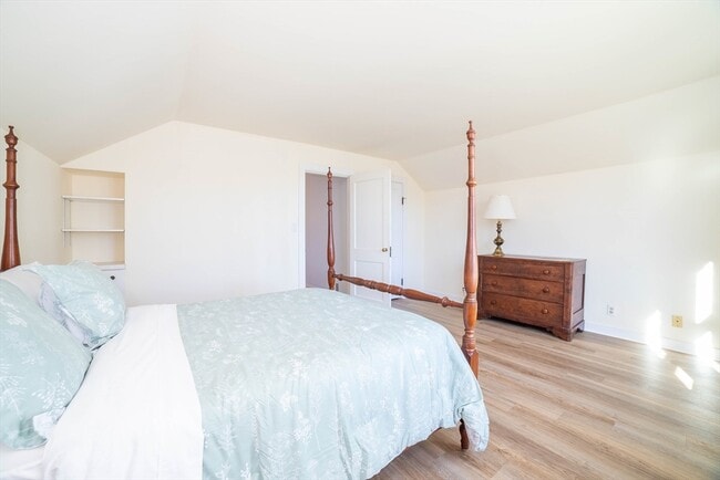 Building Photo - 47 Florence St