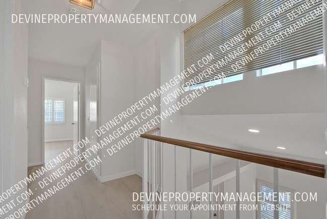 Building Photo - 902 California Privado