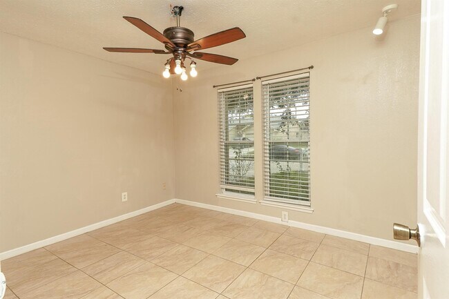 Building Photo - 11503 Sagevalley Dr