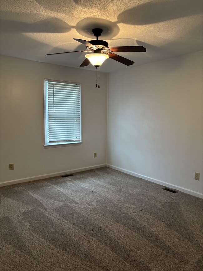 Building Photo - 207 S Lincoln St