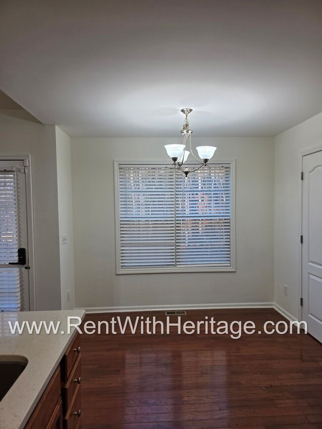 Building Photo - Gorgeous 5 Bd/ 3 Bath Including Full Finished Basement/ Spacious Yard with RV Parking/ Small Subd...