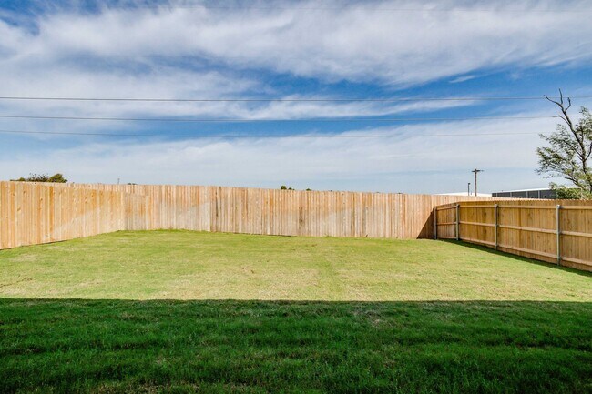 Building Photo - Modern New Construction in gated Delmar La...