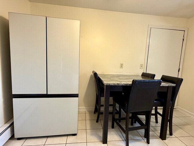 Building Photo - 21 Weybosset St