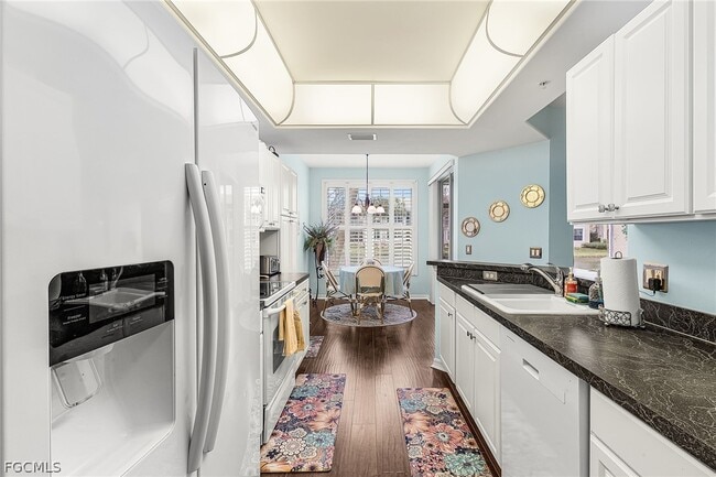 Building Photo - 2620 Somerville Loop