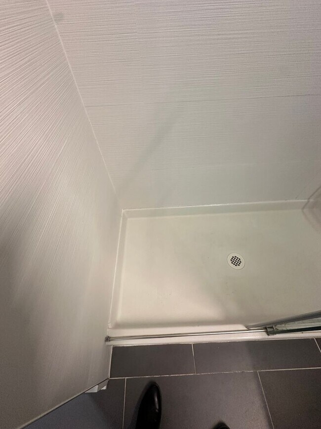 Building Photo - Modern 2 Bedroom, 2 Bathroom Penthouse with Parking in Historic LeDroit Park