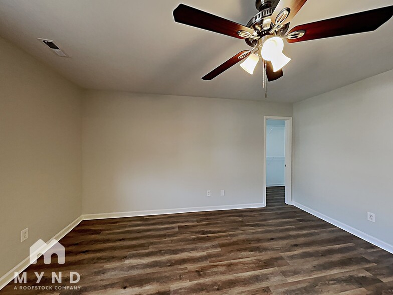 Building Photo - 4224 Beacon Crest Way