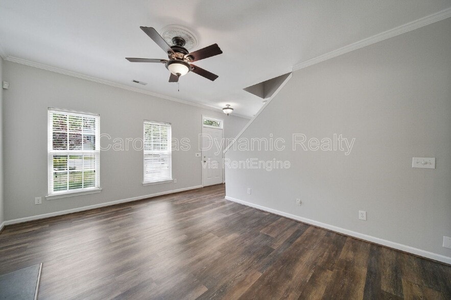 Building Photo - 6435 Gatesville Ln