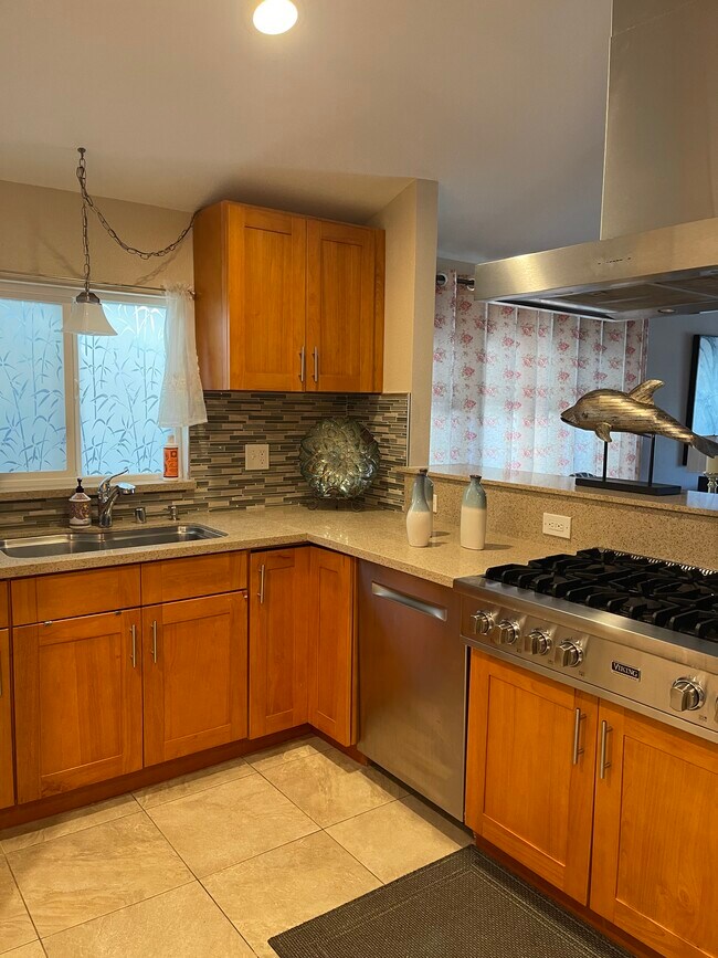 Building Photo - 617 Liberty St