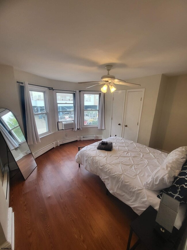 Building Photo - 345 N Ocean Ave