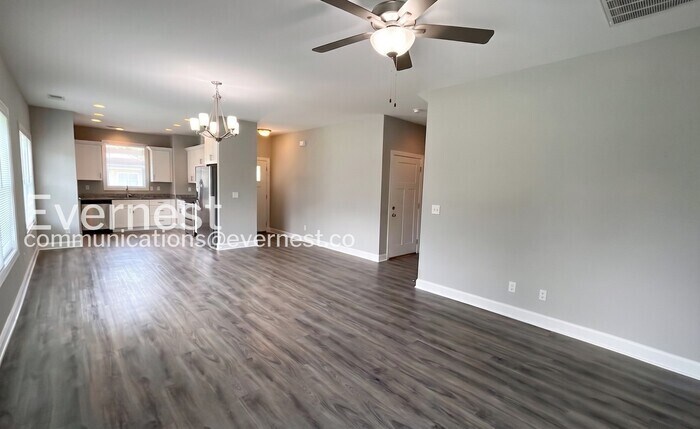 Building Photo - 5347 Roosevelt Rd