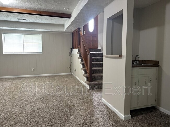 Building Photo - 5798 Hilton Ridge Rd