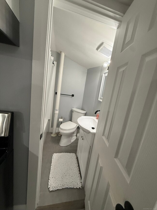 Building Photo - 465 James Farm Rd