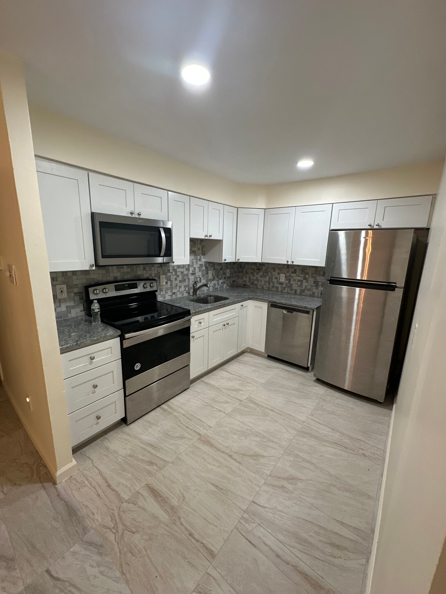 Building Photo - 2776 Willits Rd