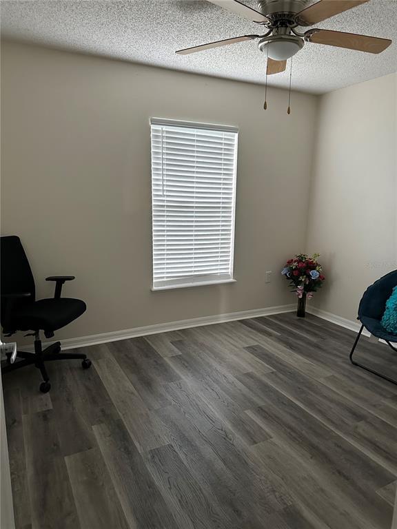 Building Photo - 304 Alegriano Ct