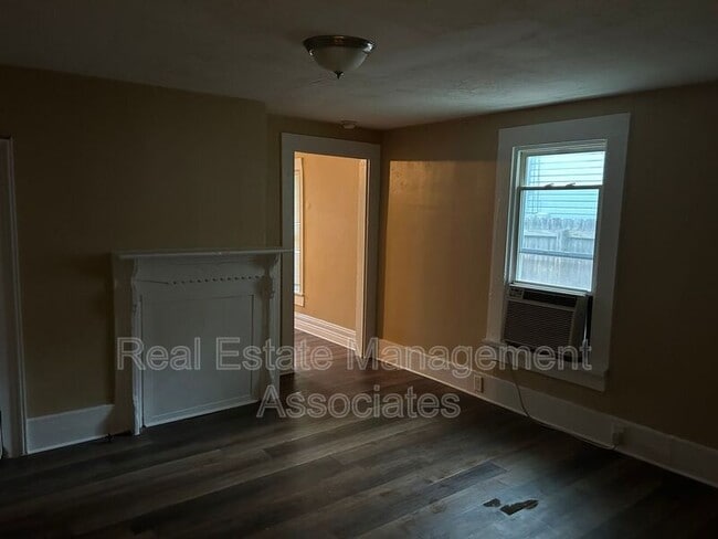 Building Photo - 840 Friedman St