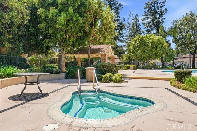 Building Photo - 977 Auburn Rd