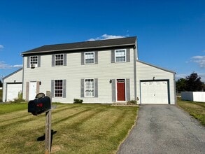 Building Photo - 2 Bedroom 1 Bathroom in Mount Joy!