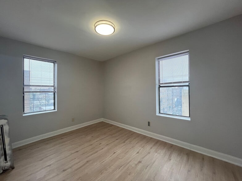 Building Photo - 5307 Palisade Ave