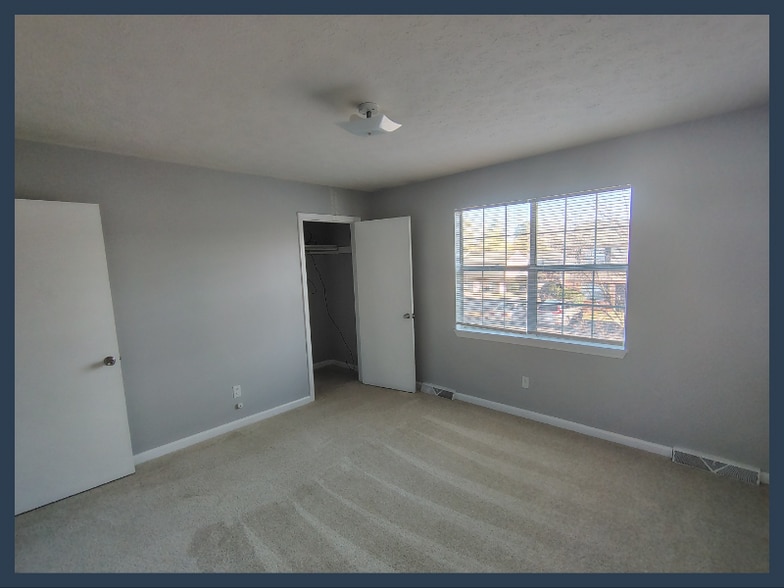 Building Photo - 7 Duiguid Dr