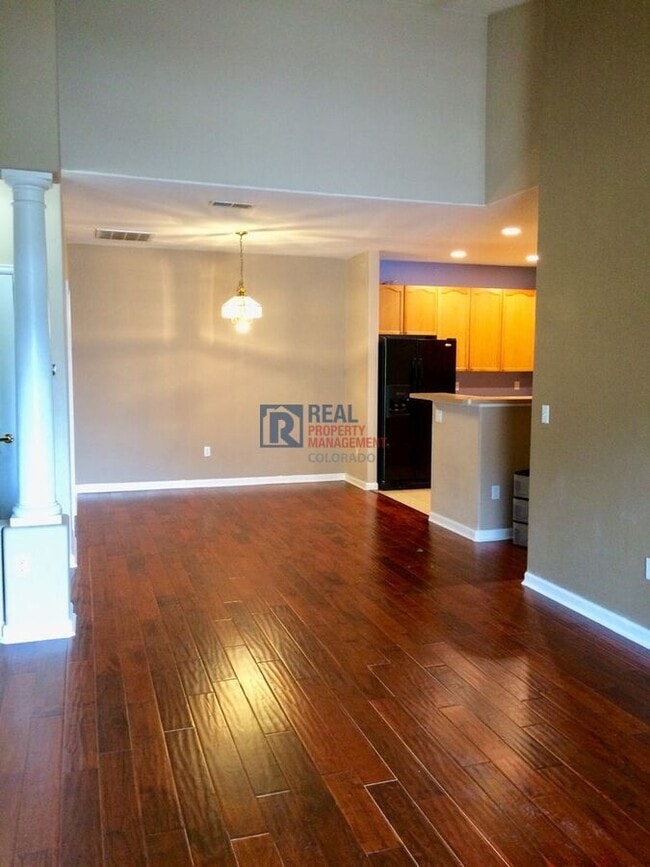 Building Photo - 8456 S Hoyt Way